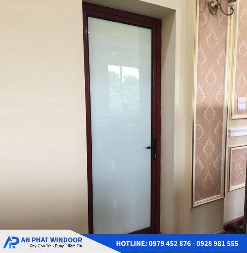 cửa nh&agrave; vệ sinh nh&ocirc;m Xingfa 2