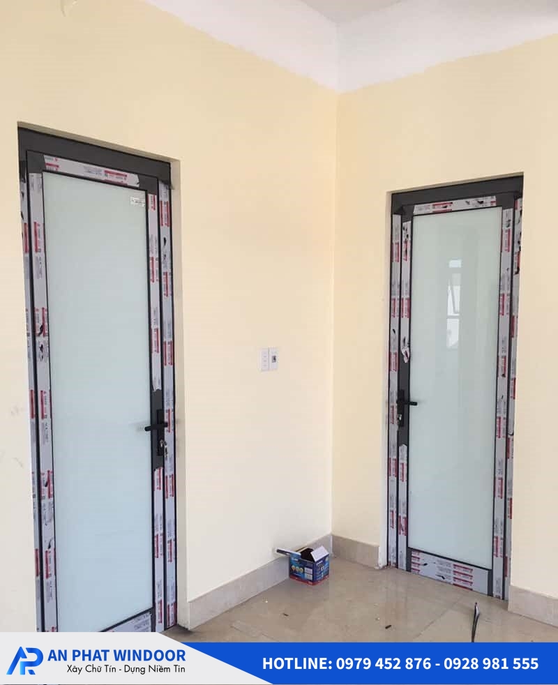 cửa nh&agrave; vệ sinh nh&ocirc;m Xingfa 6