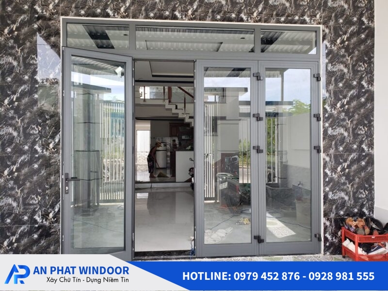 cửa nh&ocirc;m xingfa 4 c&aacute;nh mở quay 8