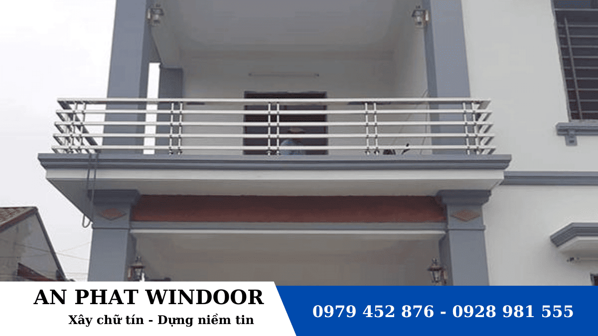 Một Số Ưu Điểm V&agrave; Nhược Điểm Của Mẫu Lan Can Inox