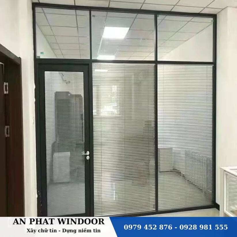 Cửa hàng nhôm kính gần đây Thông Liên mở từ 7:00 - 22:00 giờ hàng ngày